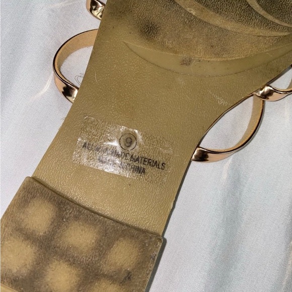 Sandals - Picture 4 of 4